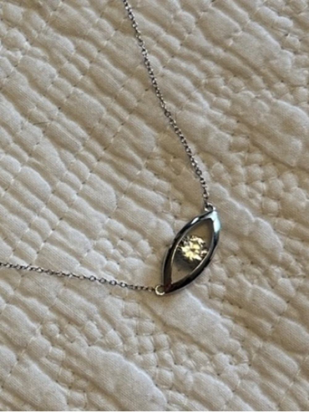 Silver evil eye short necklace